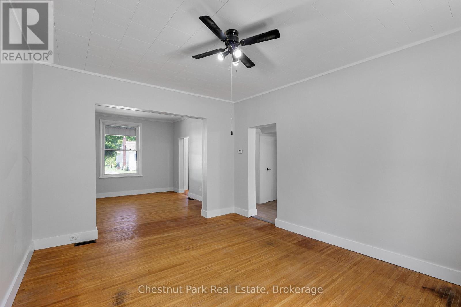 435 13TH STREET W - 15