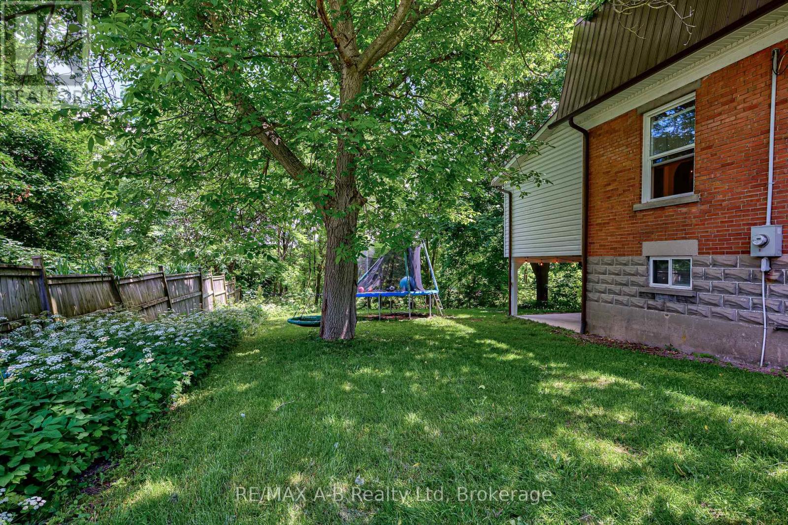 77 BLANSHARD STREET - 46