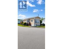 4 Springhill Road thumbnail 2