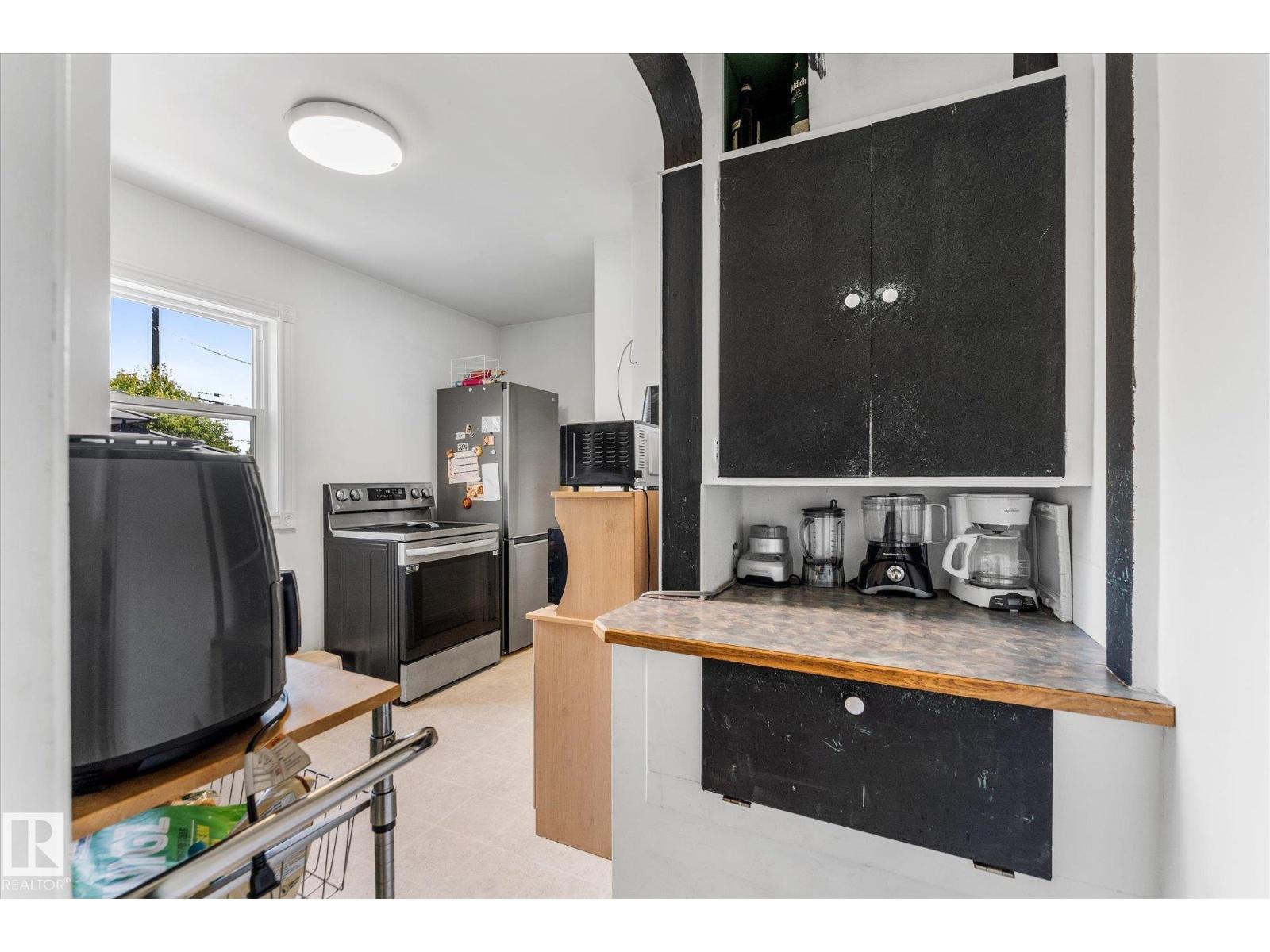 11727 129 ST NW - 14