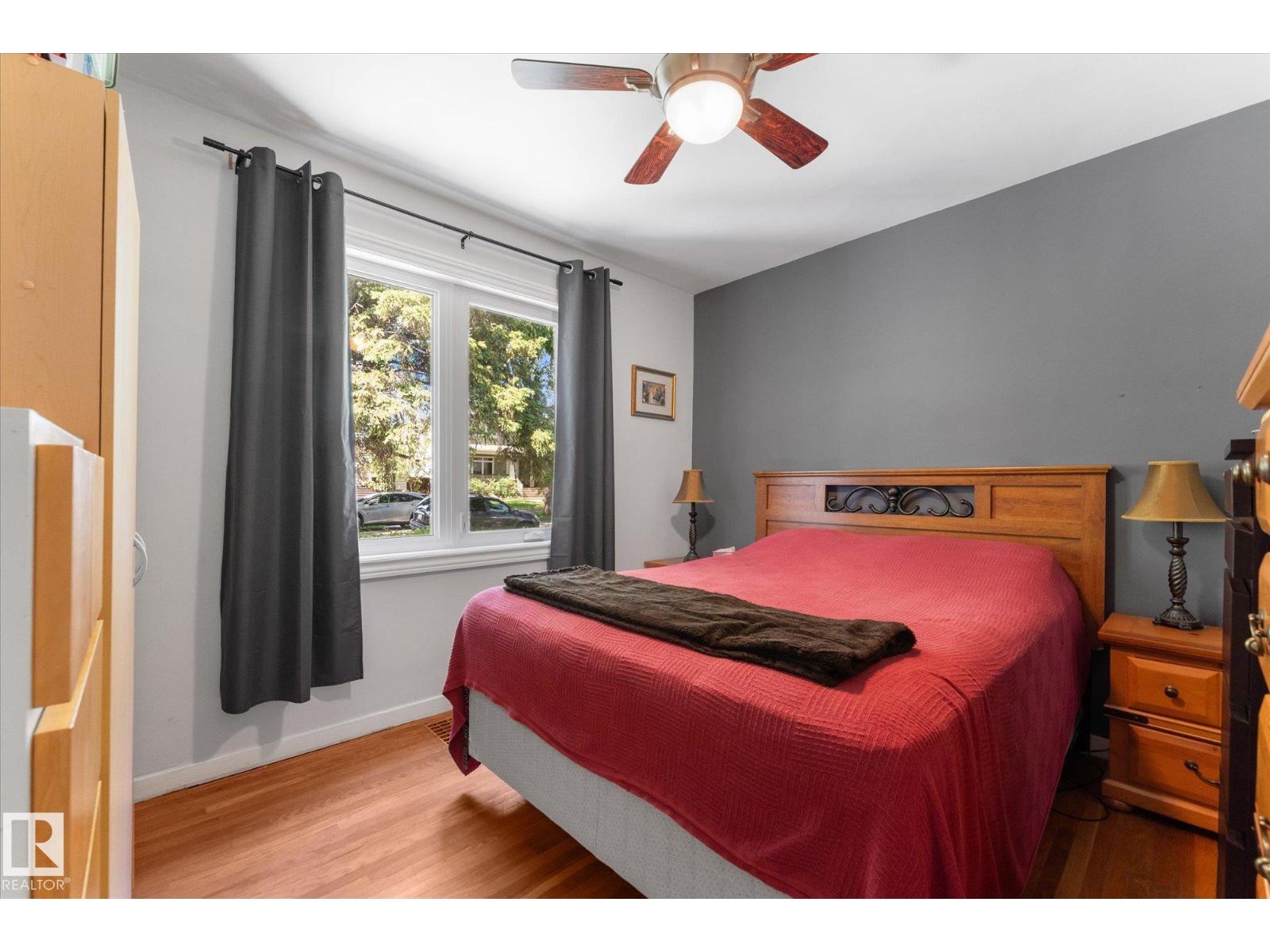 11727 129 ST NW - 17