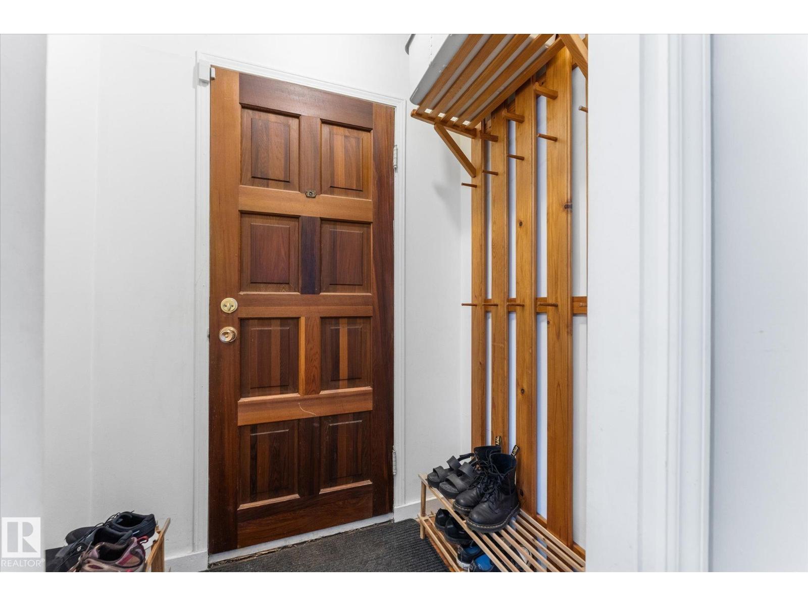 11727 129 ST NW - 9