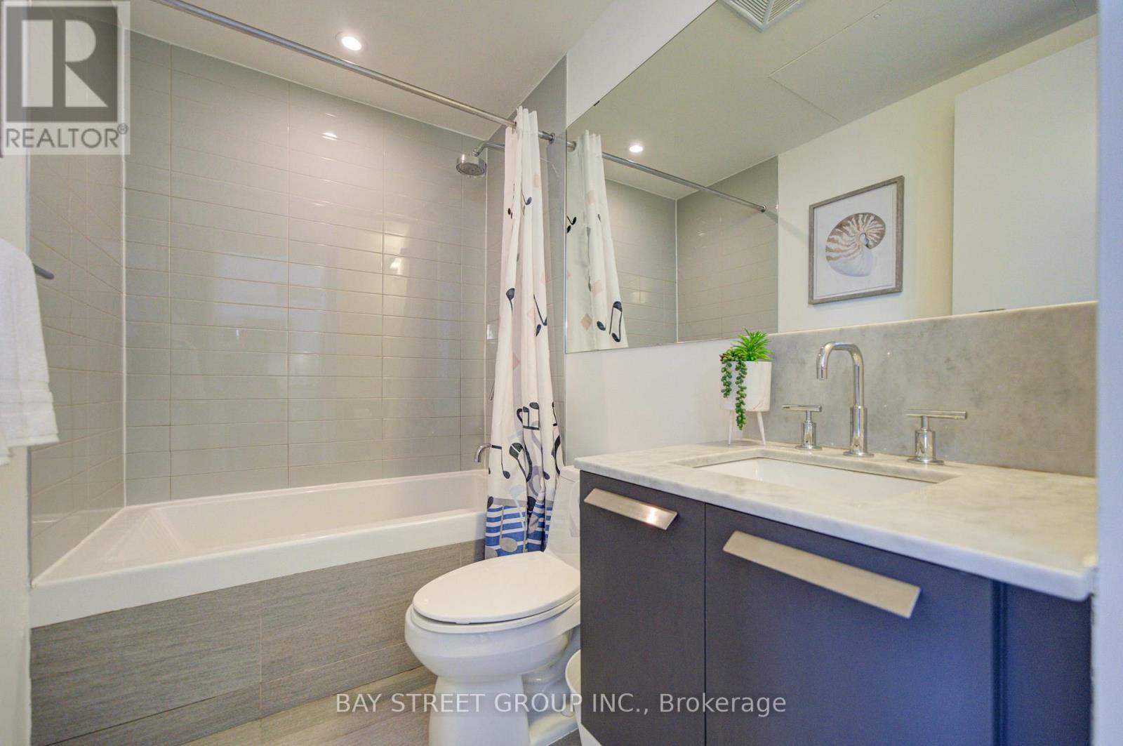 #2308 57 ST JOSEPH STREET - 10