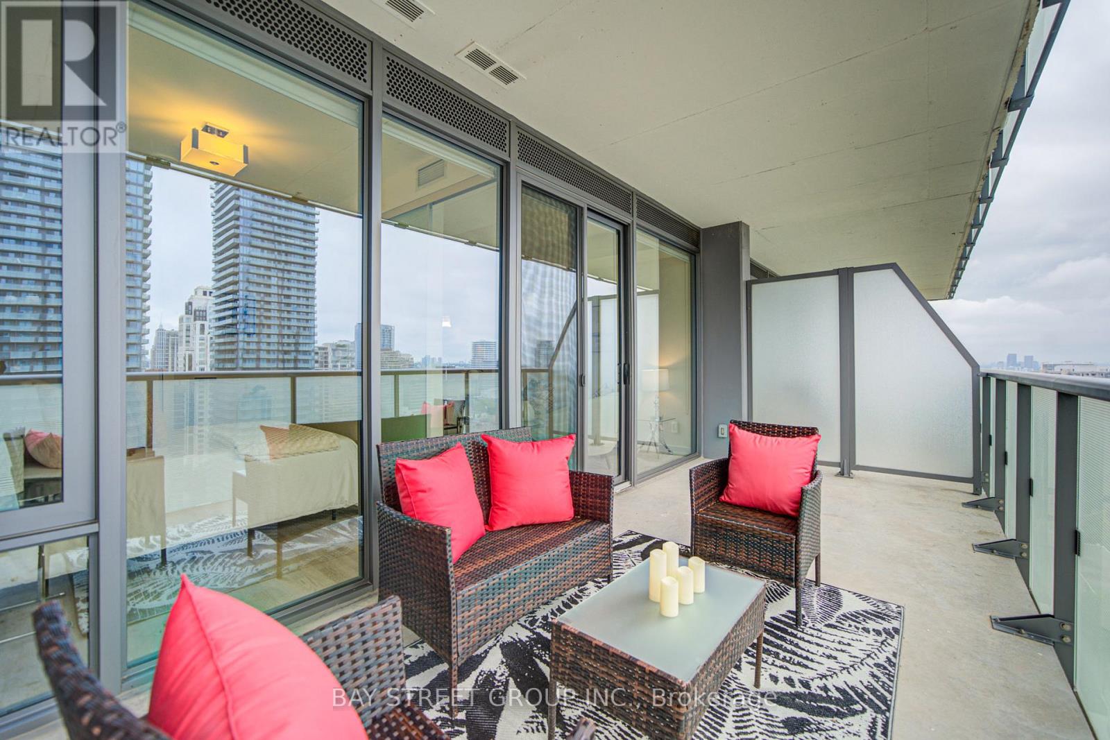 #2308 57 ST JOSEPH STREET - 14
