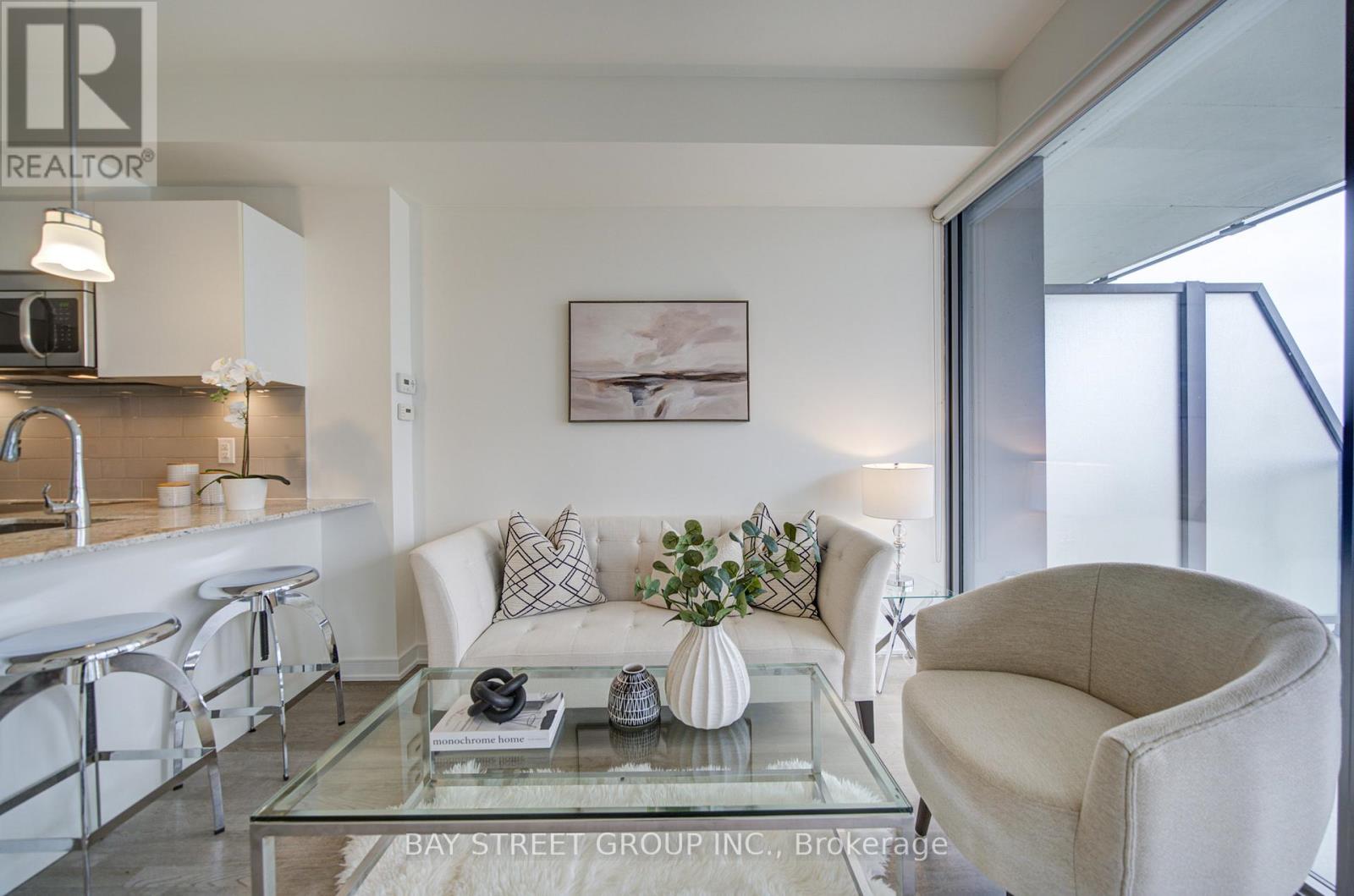 #2308 57 ST JOSEPH STREET - 7