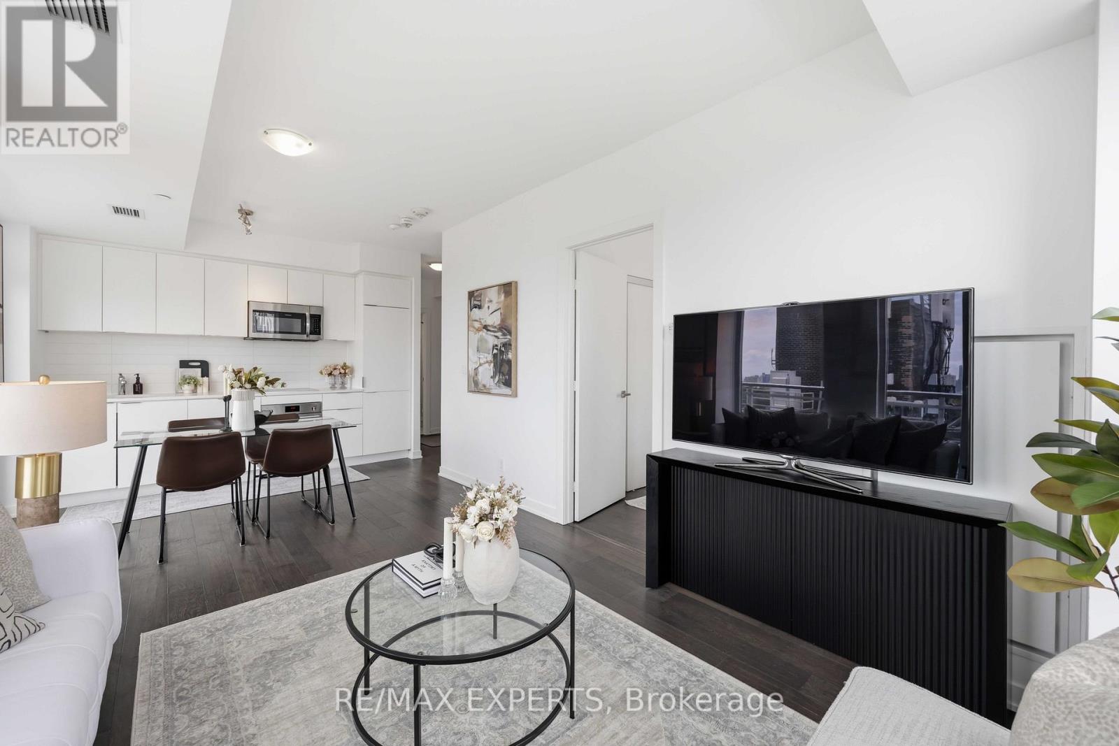 #1007 223 ST CLAIR AVENUE W - 10