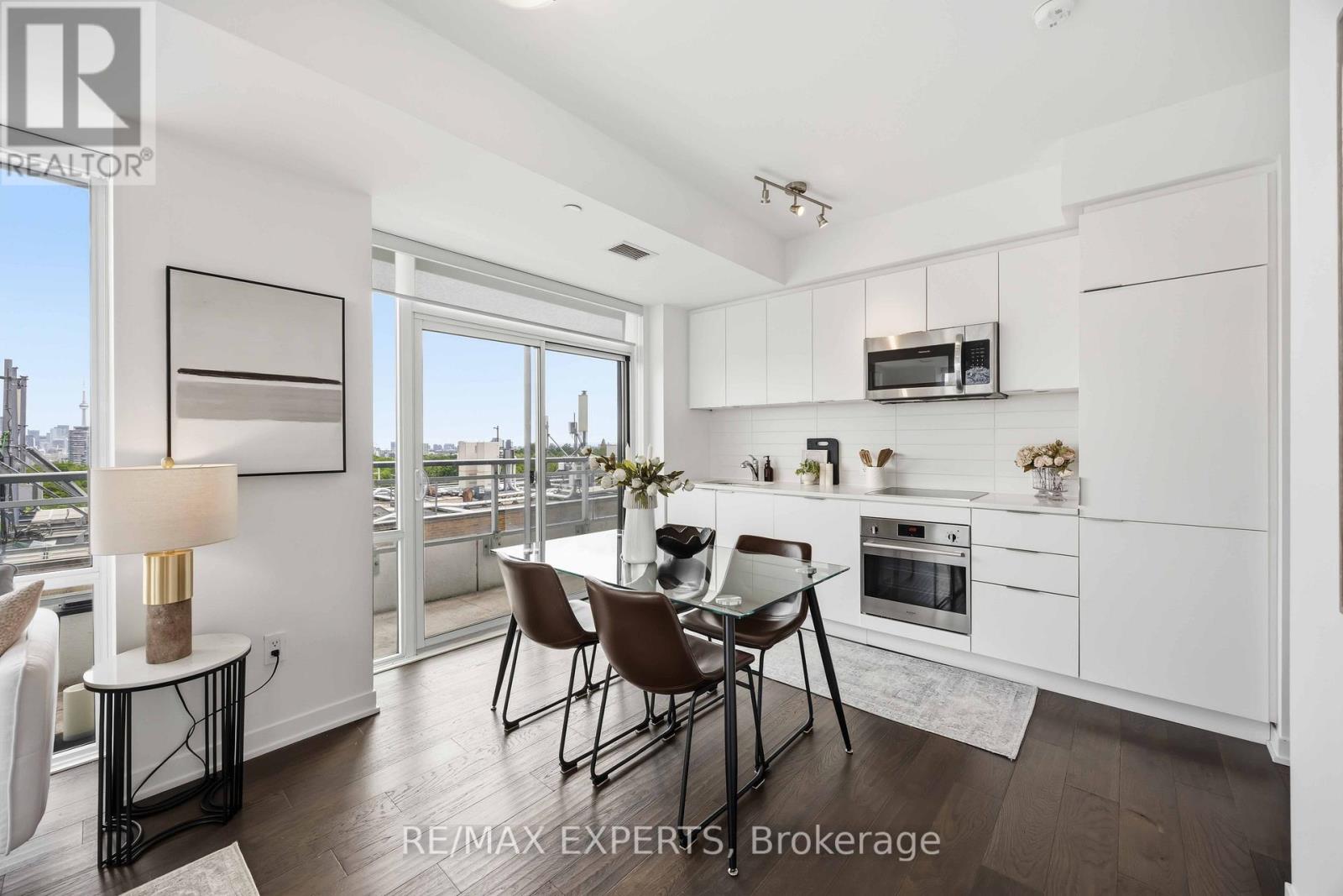 #1007 223 ST CLAIR AVENUE W - 13