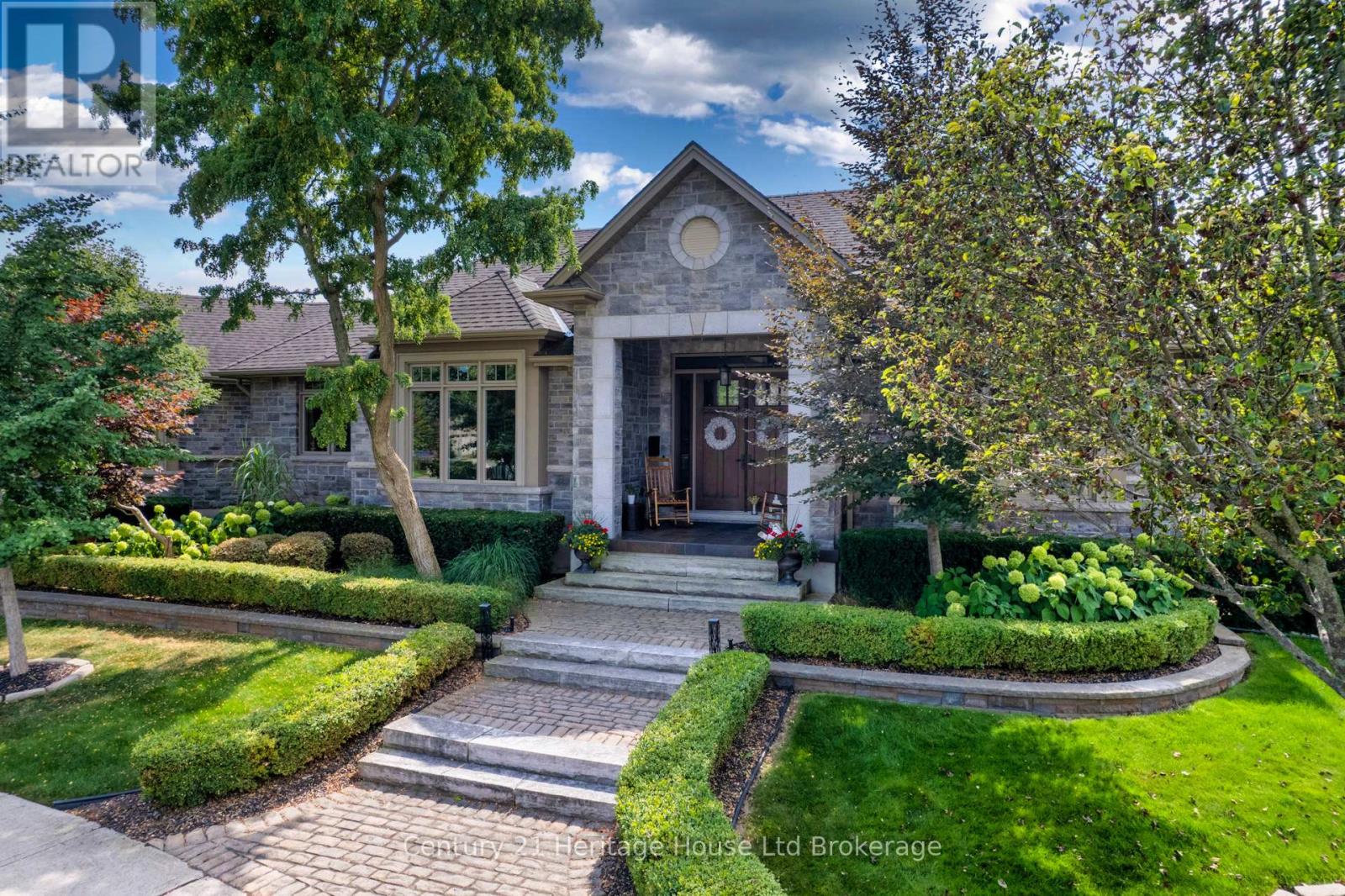 563 LAKEVIEW DRIVE - 2