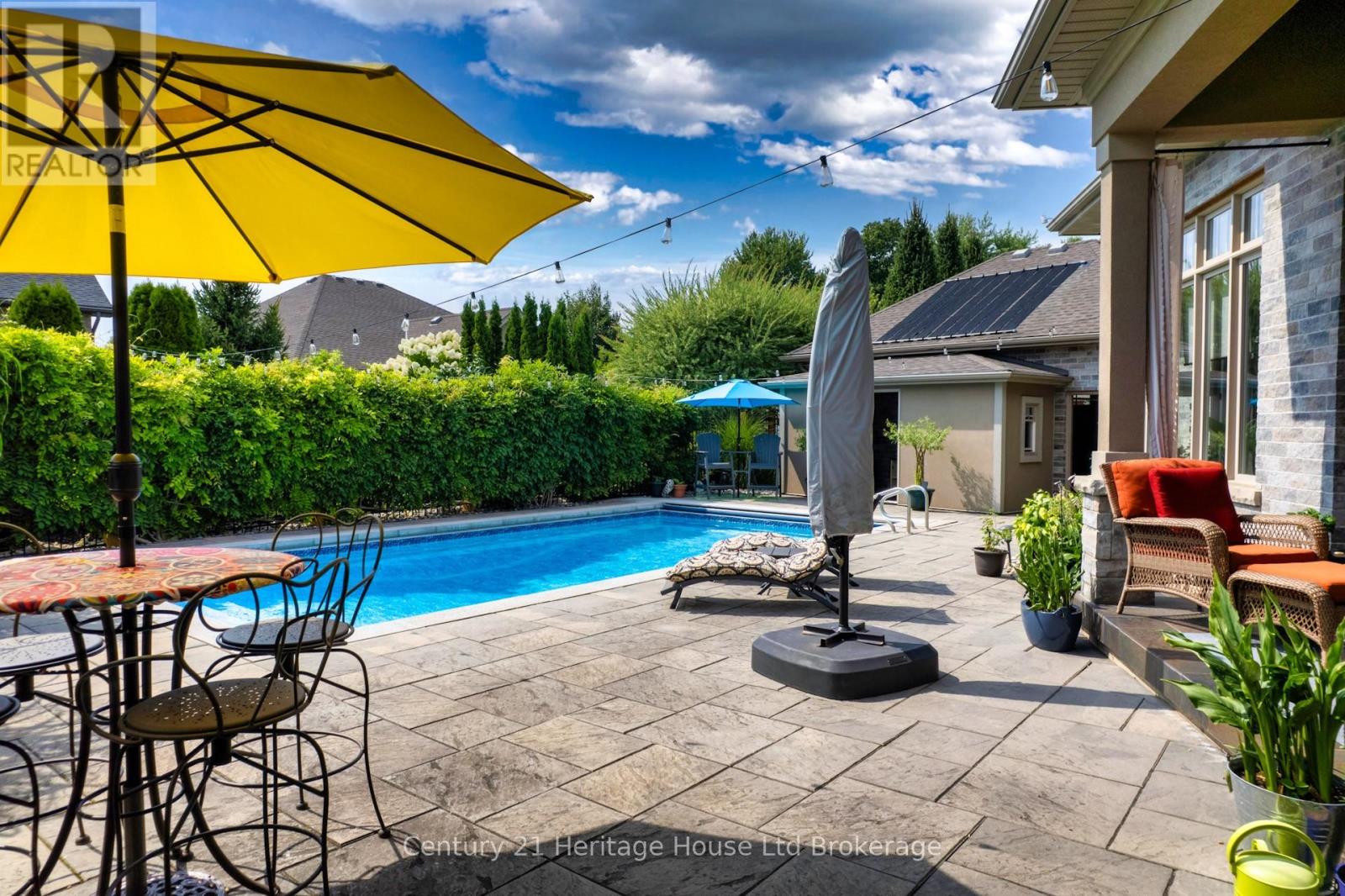 563 LAKEVIEW DRIVE - 40