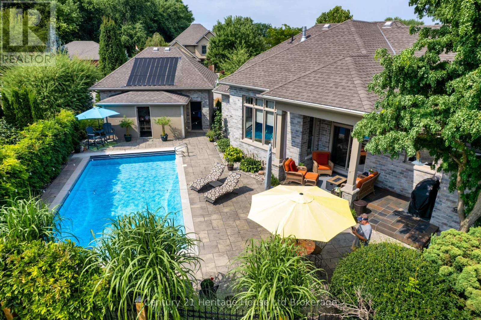 563 LAKEVIEW DRIVE - 42
