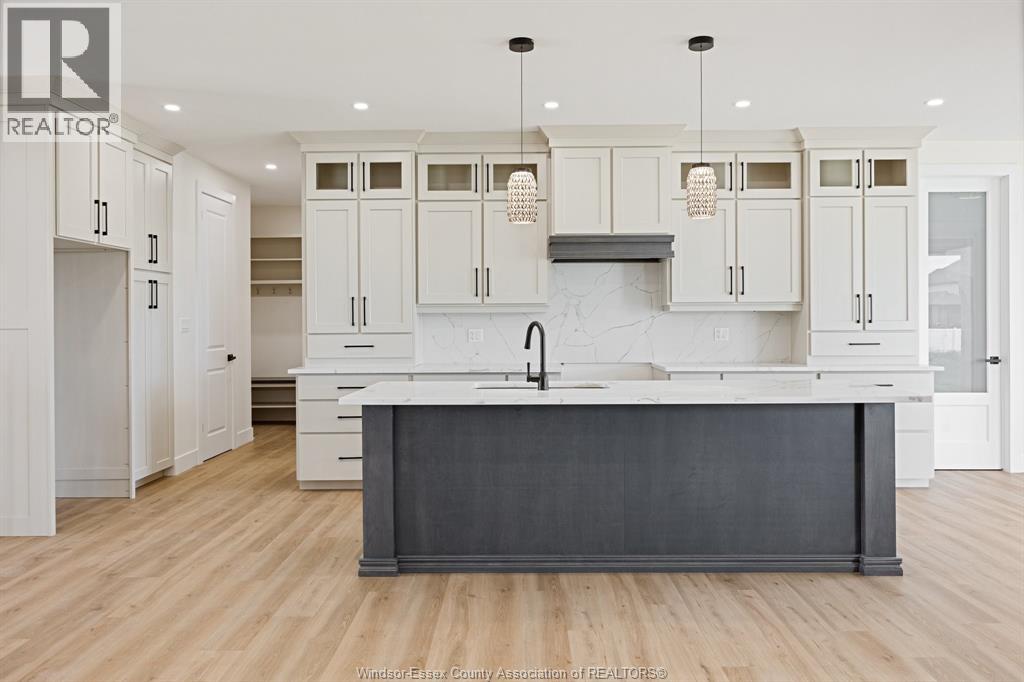 1909 SANNITA AVENUE - 8