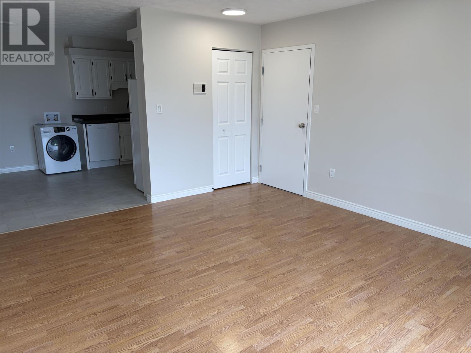 Unit 7 10 Glen Stewart Drive - 2