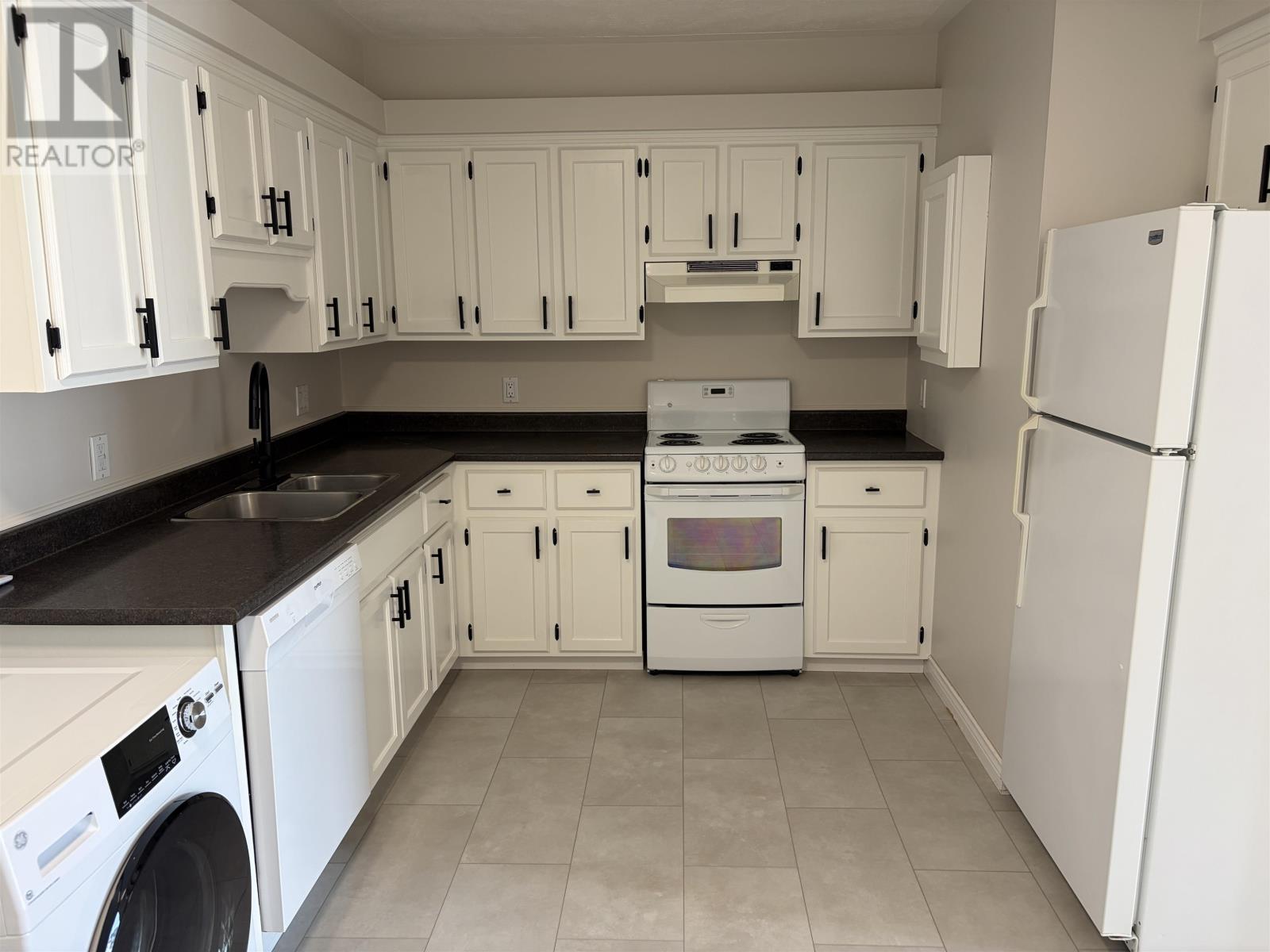 Unit 7 10 Glen Stewart Drive - 4