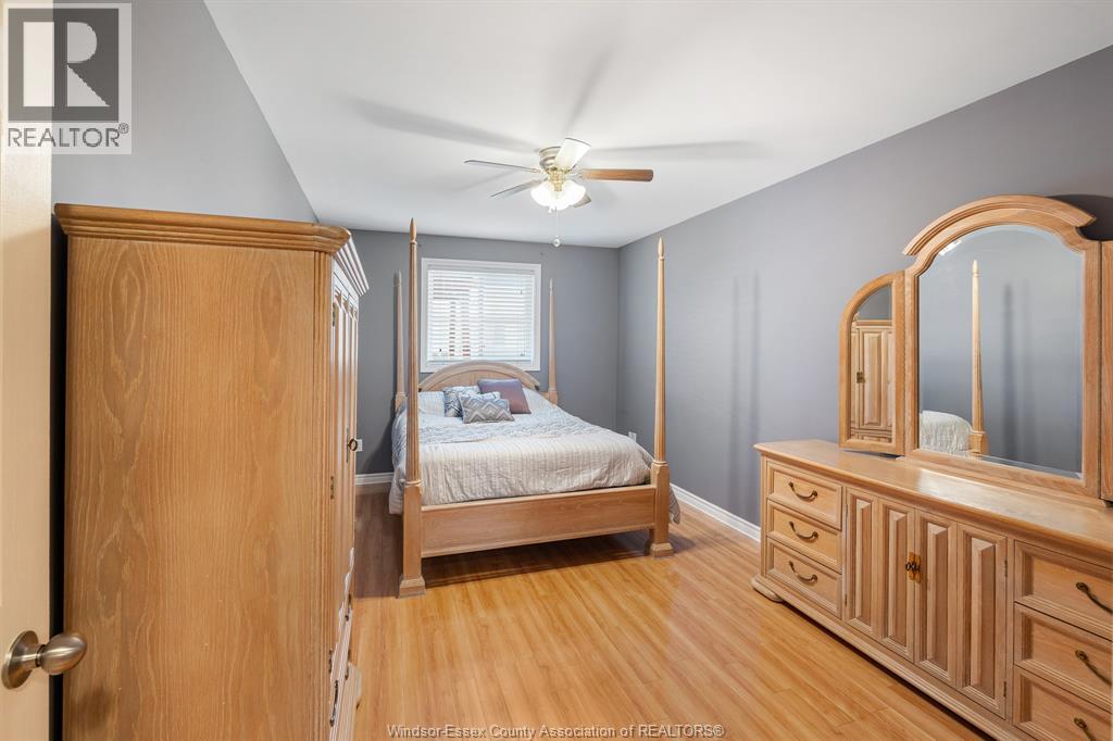 11827 BOULDER CRESCENT - 7