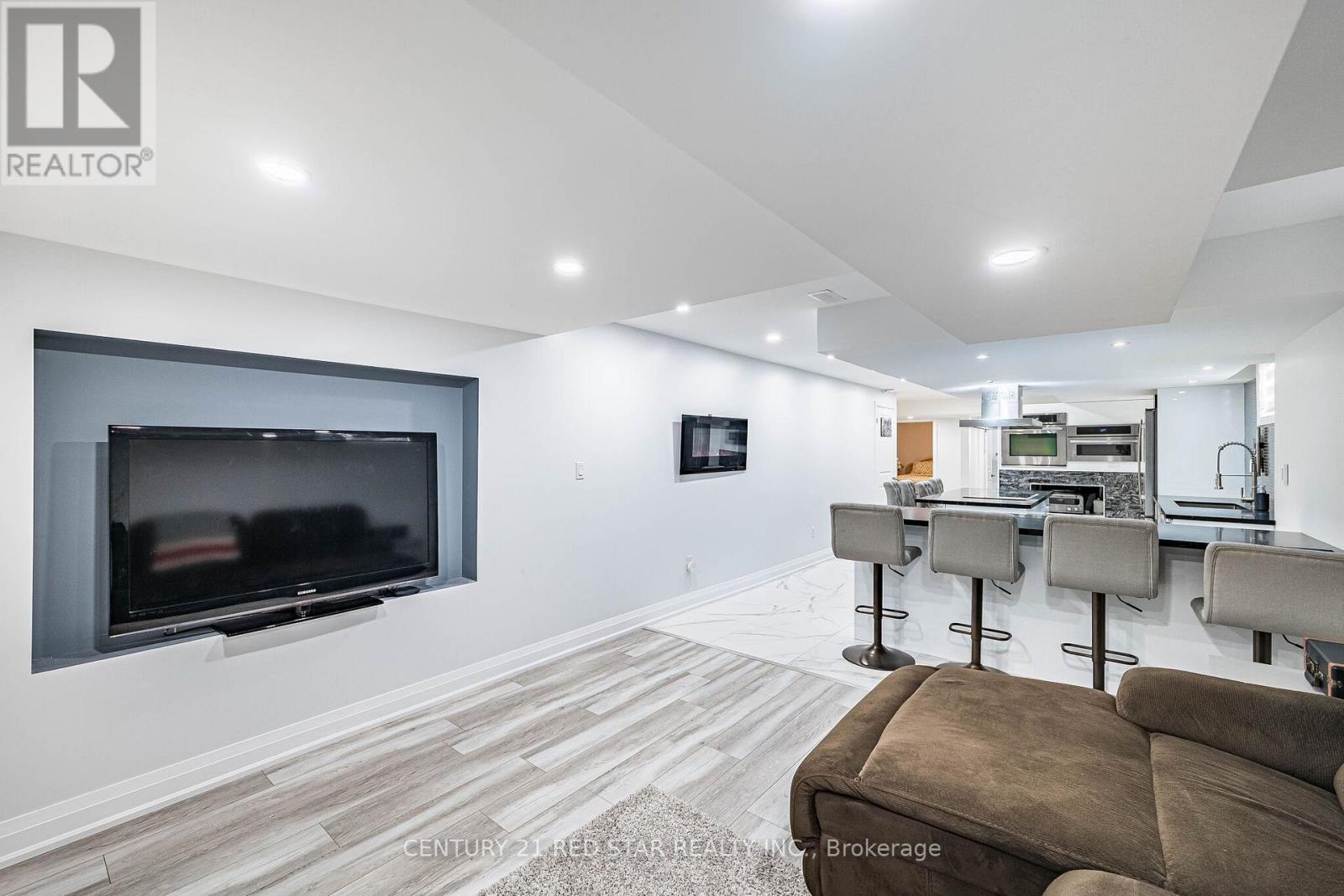 48 MORRA AVENUE - 37