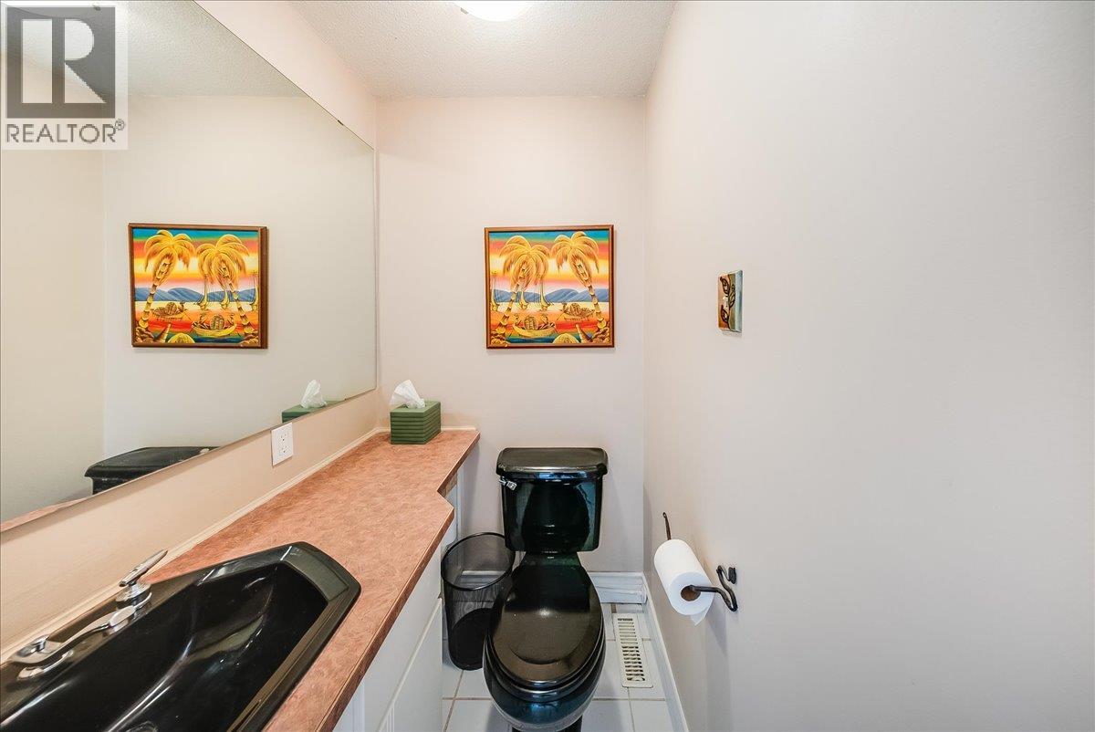 2390 McLeod Avenue - 16