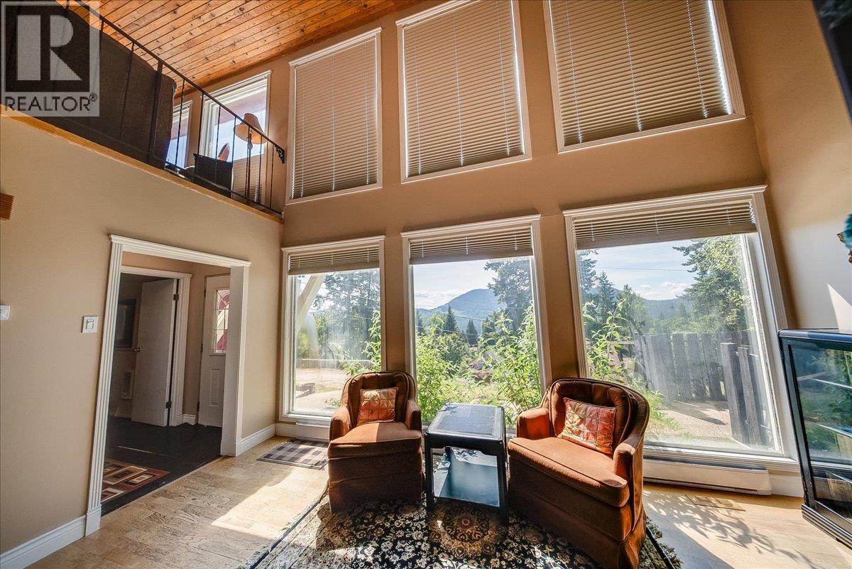 2390 McLeod Avenue - 6