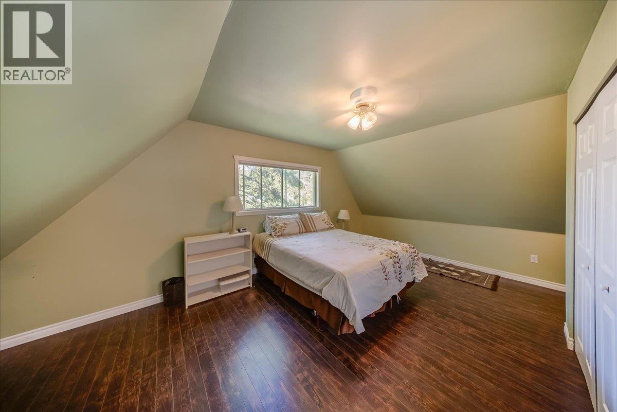 2390 McLeod Avenue - 38