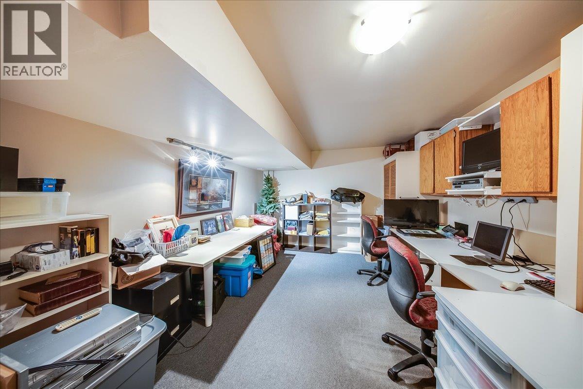 2390 McLeod Avenue - 46