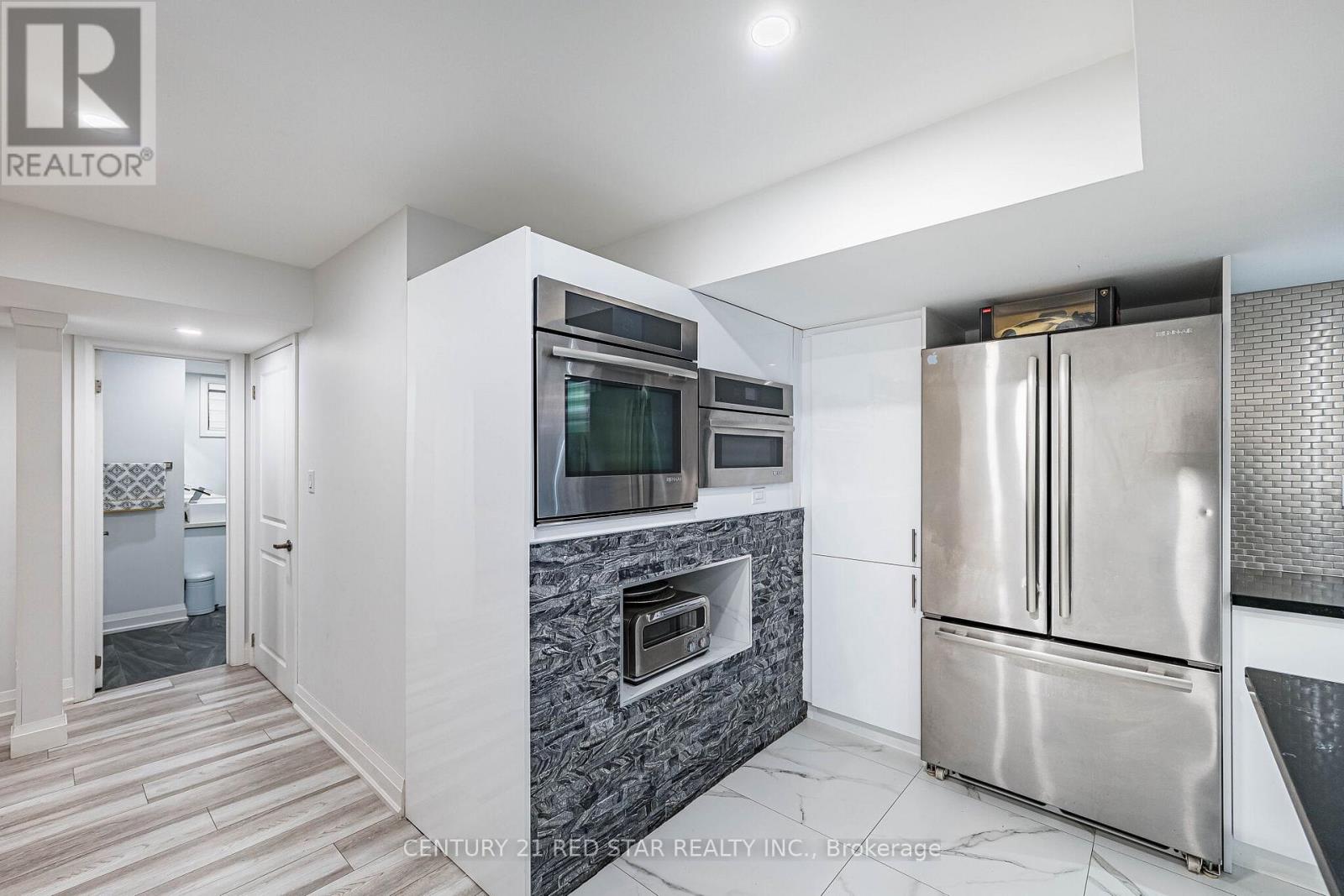 48 MORRA AVENUE - 36