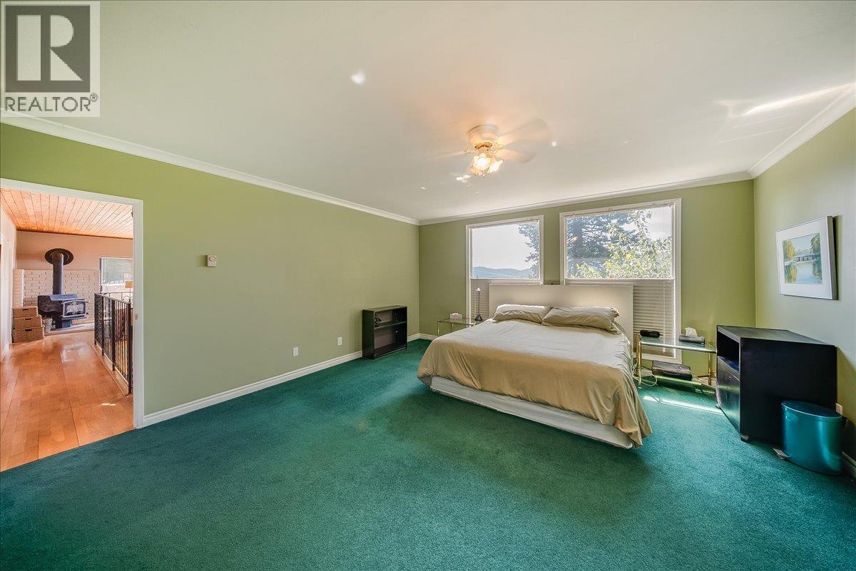 2390 McLeod Avenue - 28