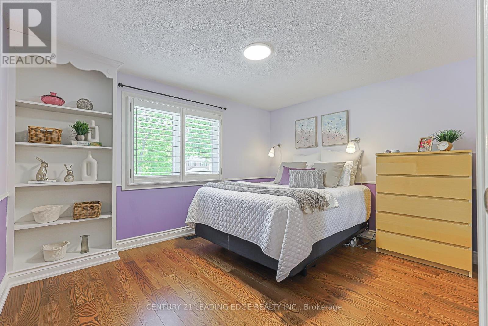 43 BISHOP CRESCENT - 14