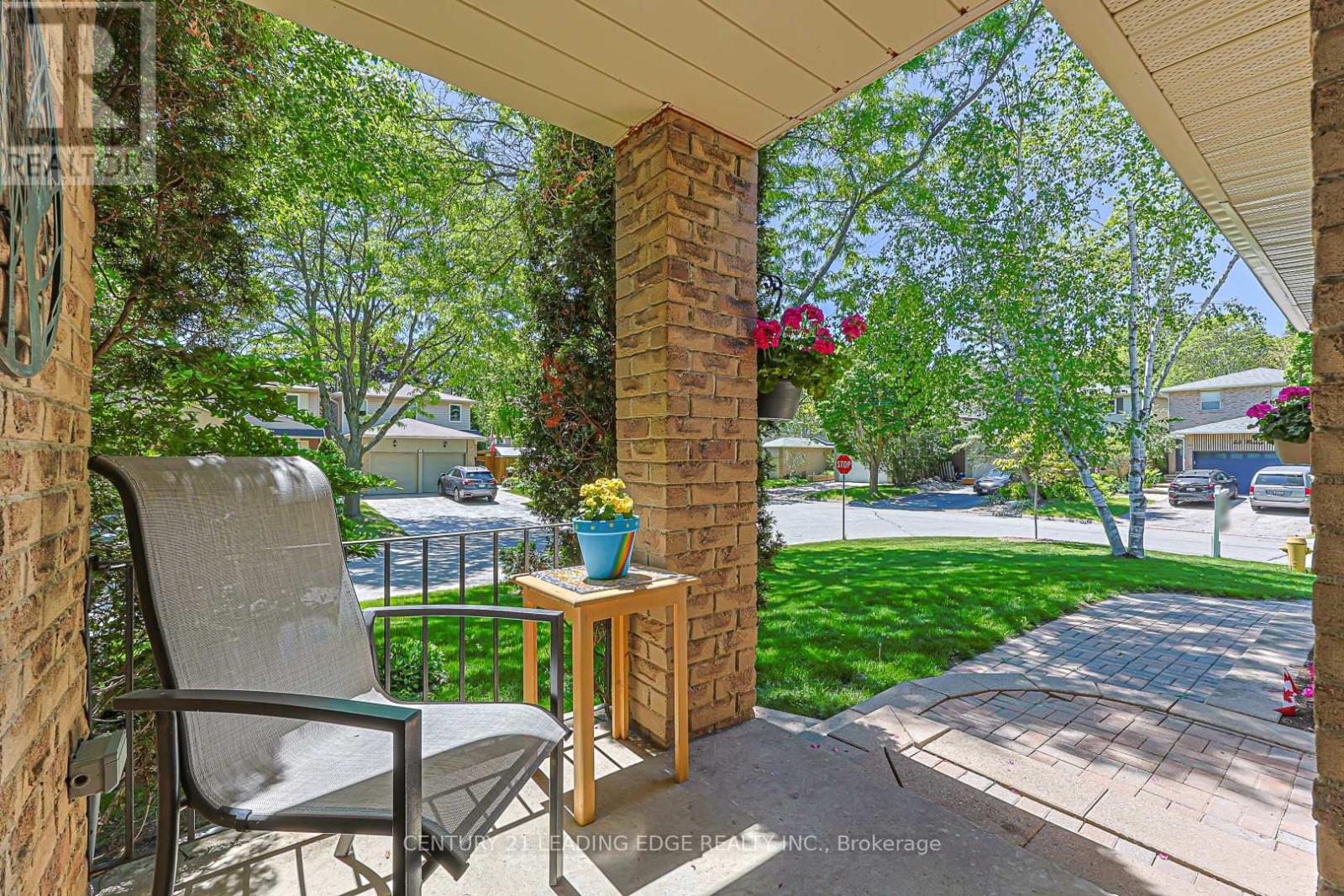 43 BISHOP CRESCENT - 2