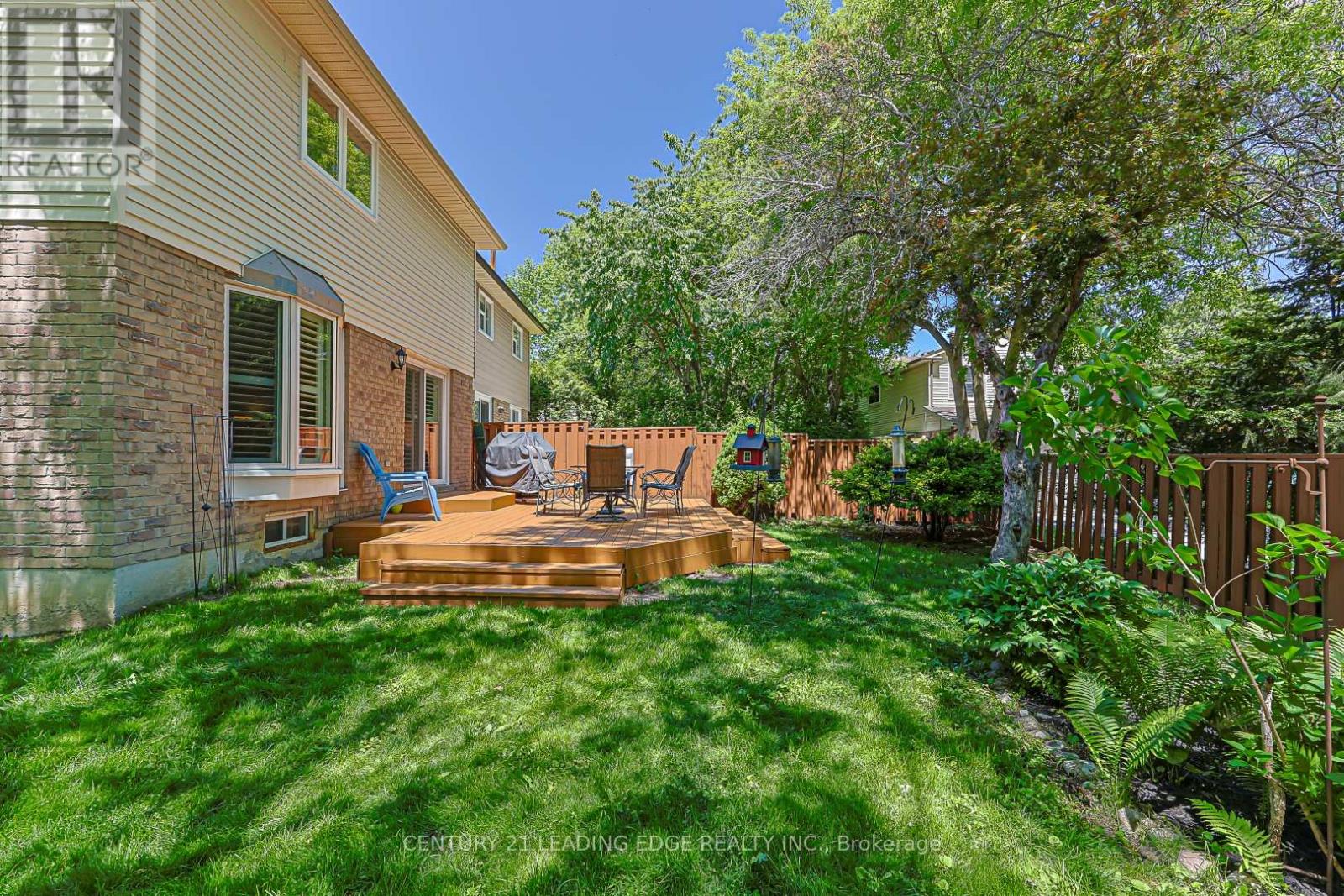 43 BISHOP CRESCENT - 24