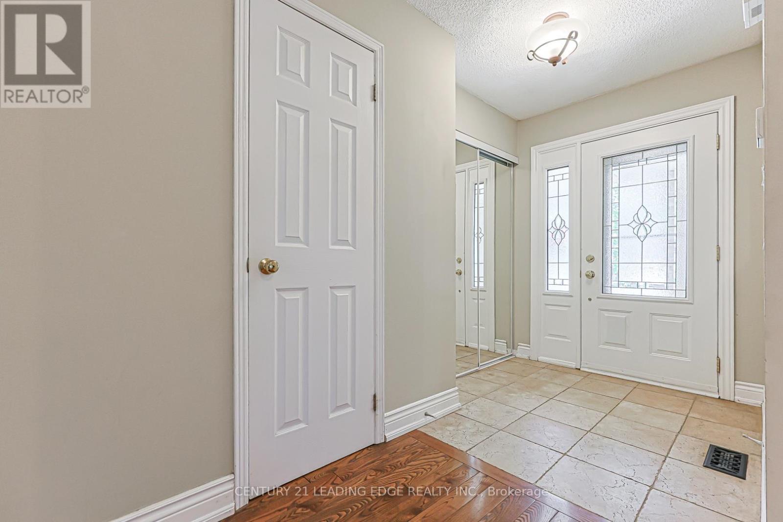 43 BISHOP CRESCENT - 3