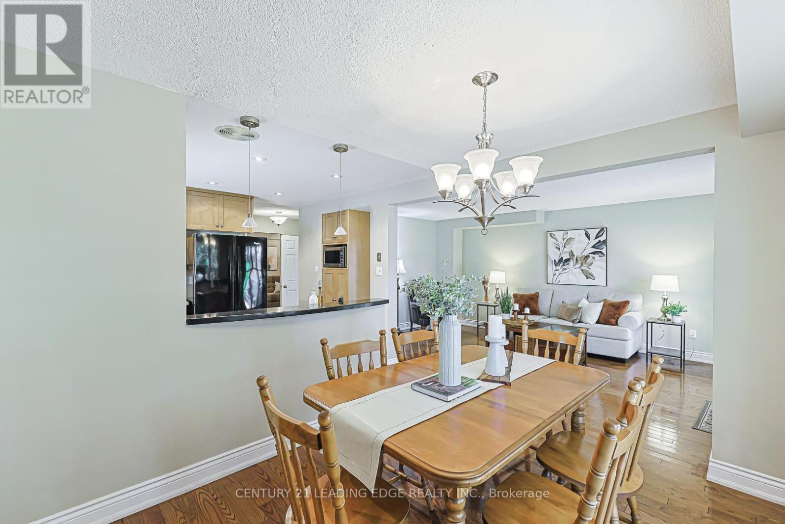 43 BISHOP CRESCENT - 7