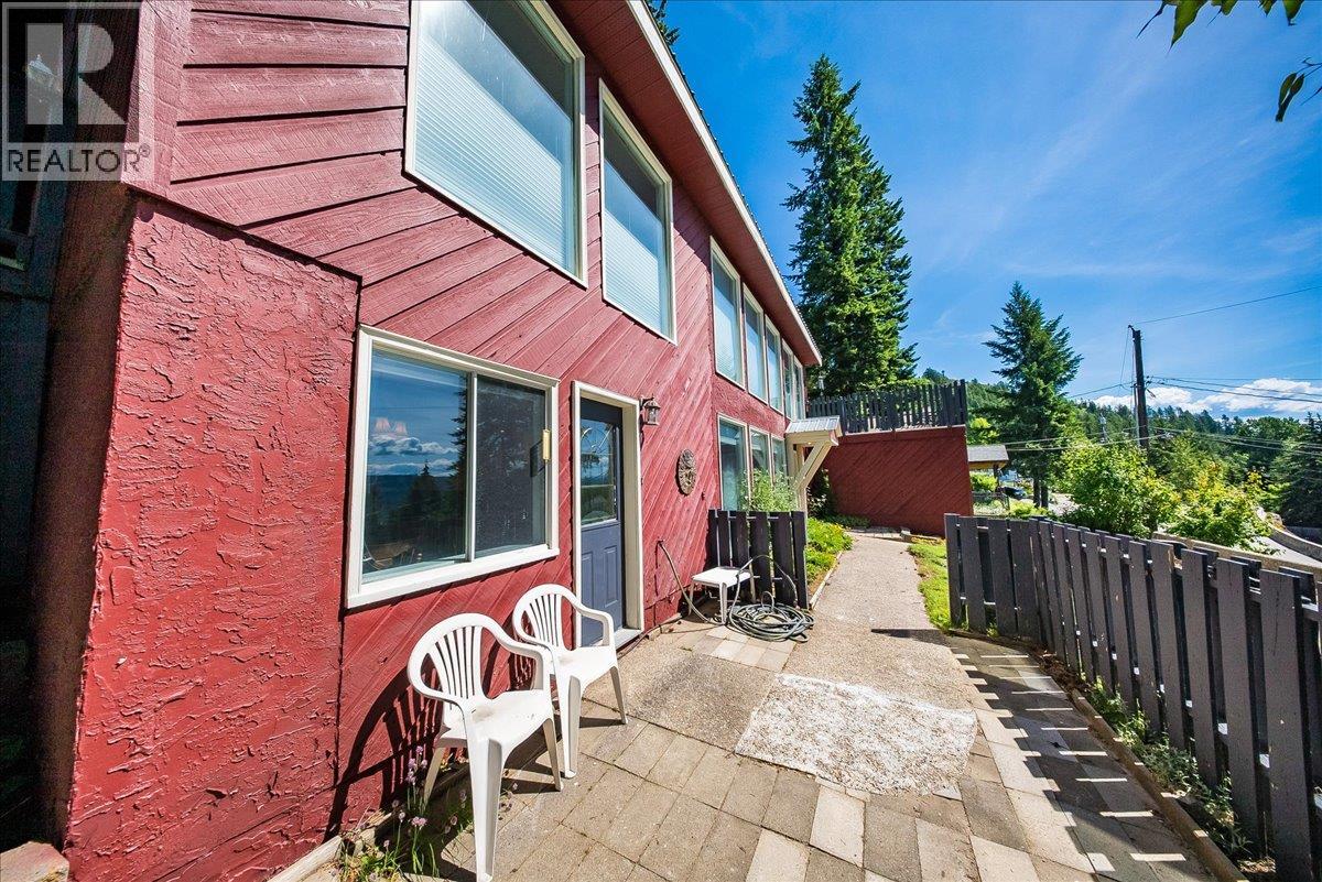 2390 McLeod Avenue - 55