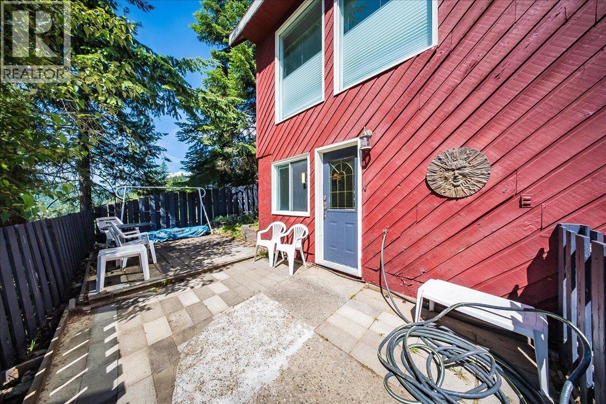 2390 McLeod Avenue - 54