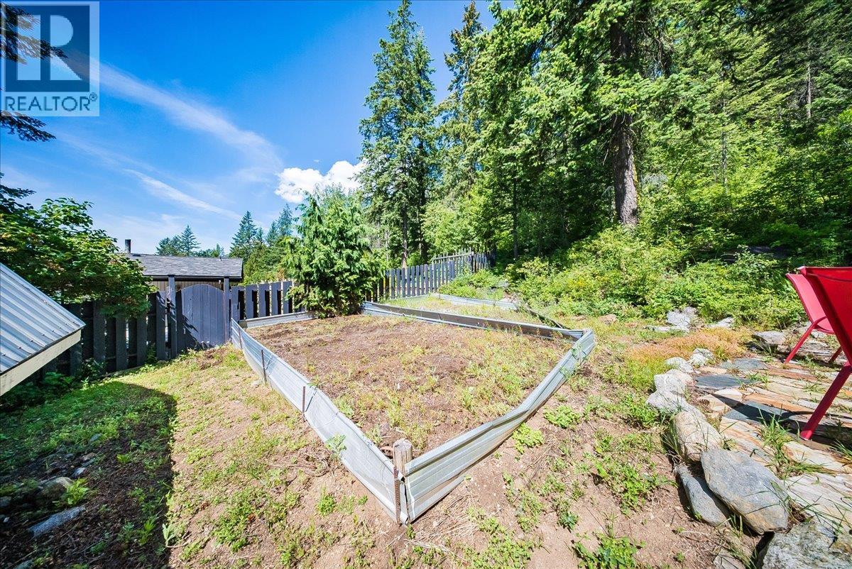2390 McLeod Avenue - 58