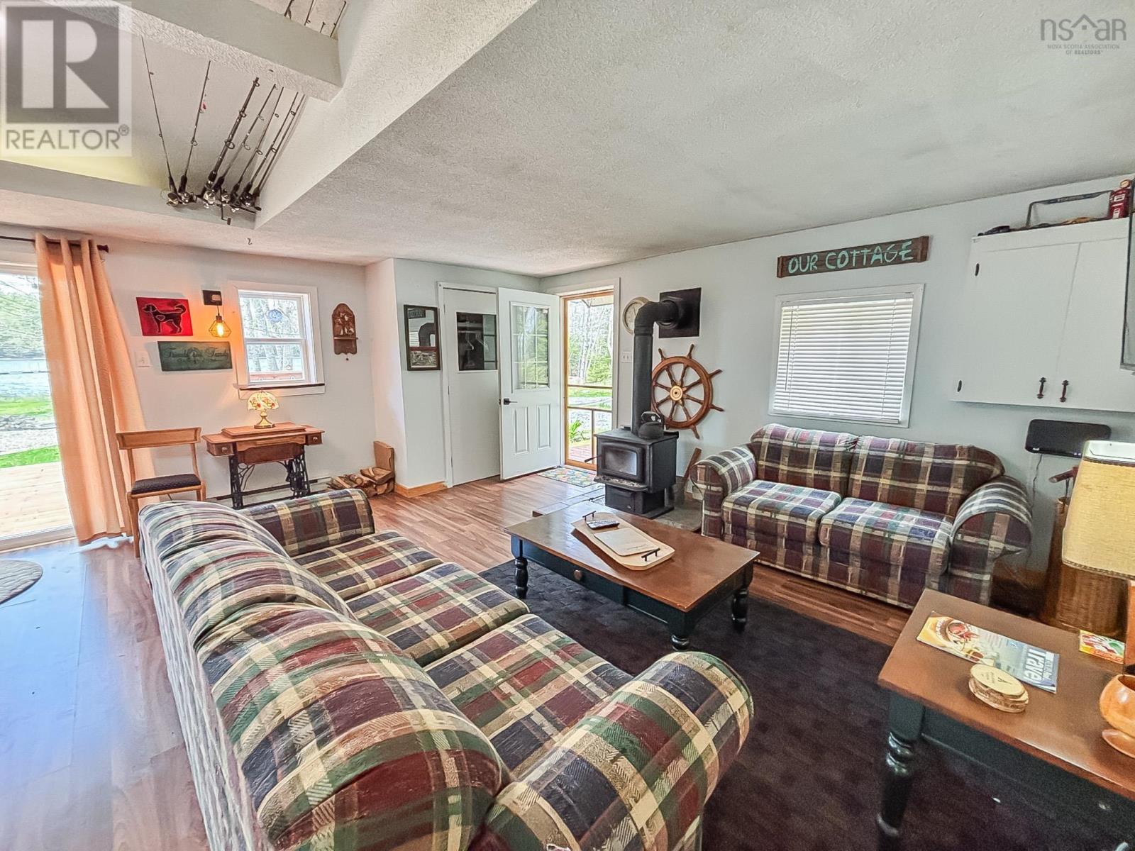 31 FLOSSIE Lane - 16