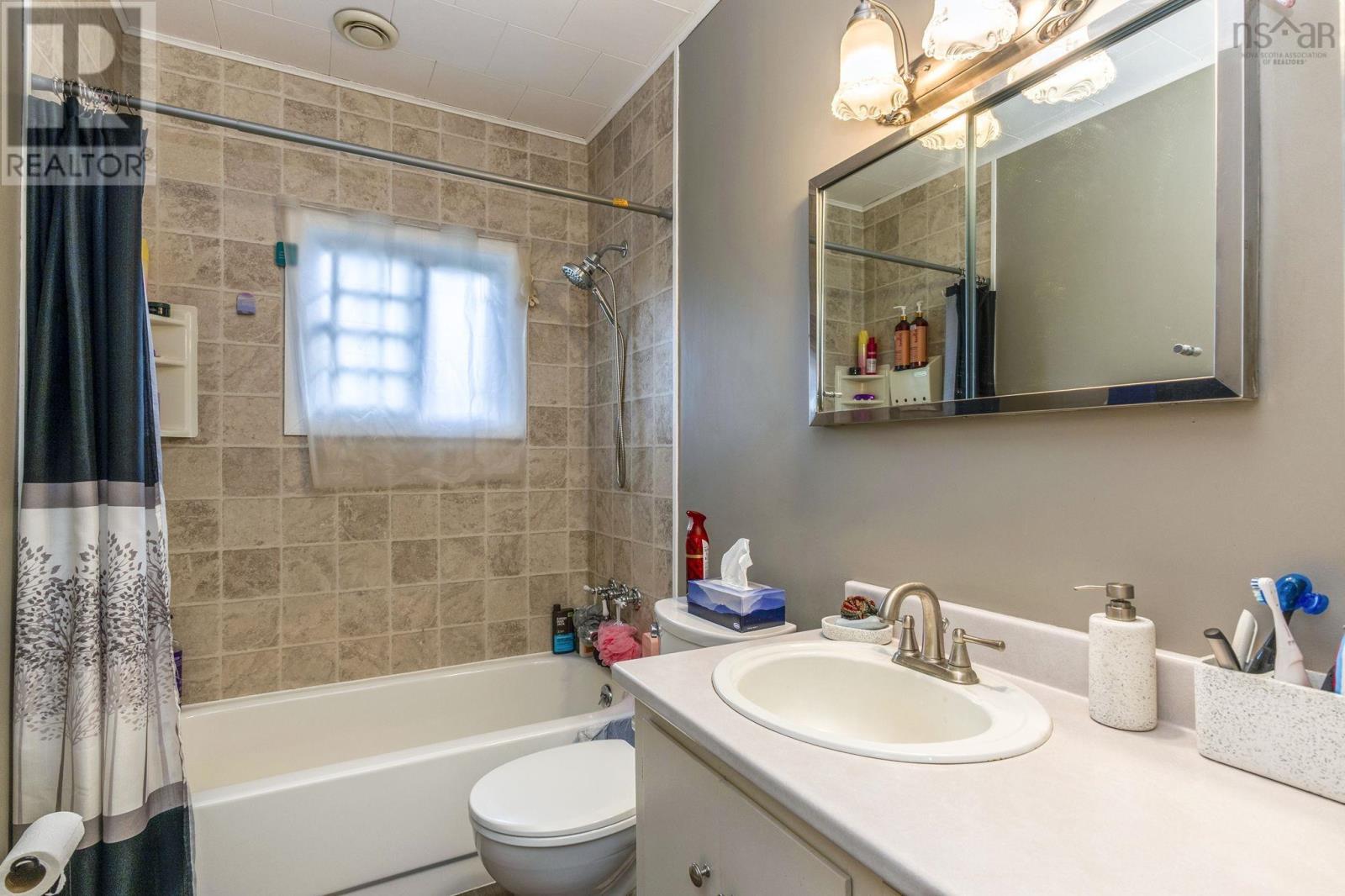1878 Torbrook Road - 17