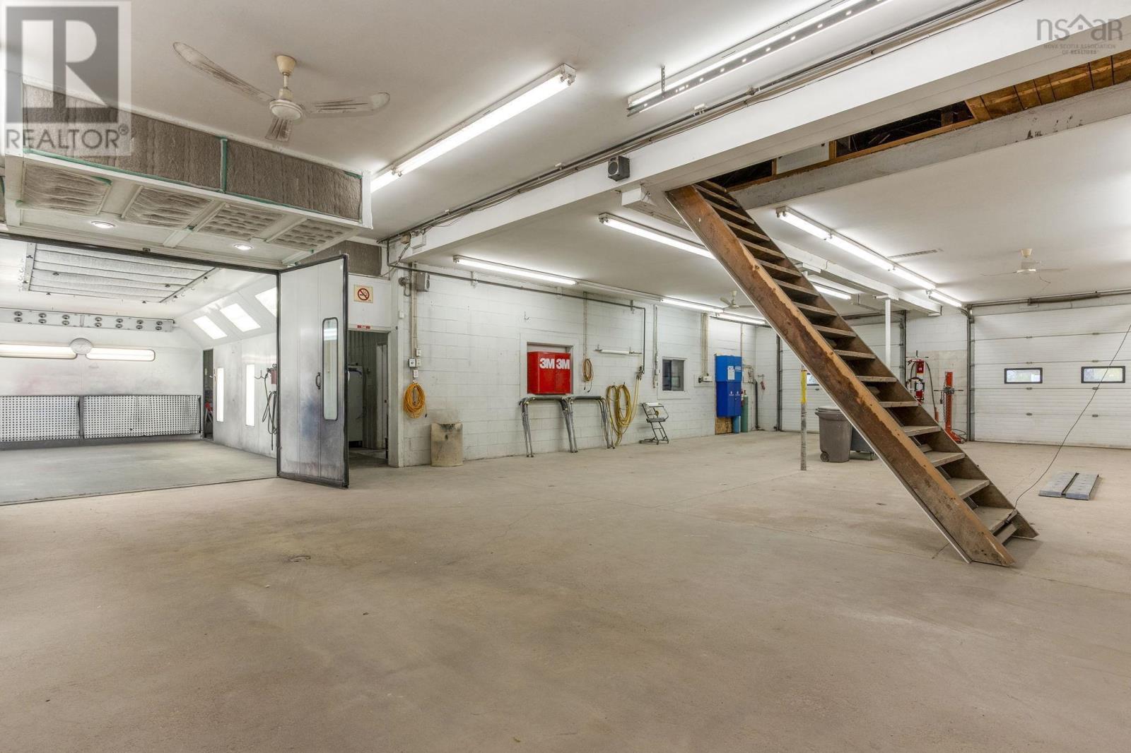 1878 Torbrook Road - 37