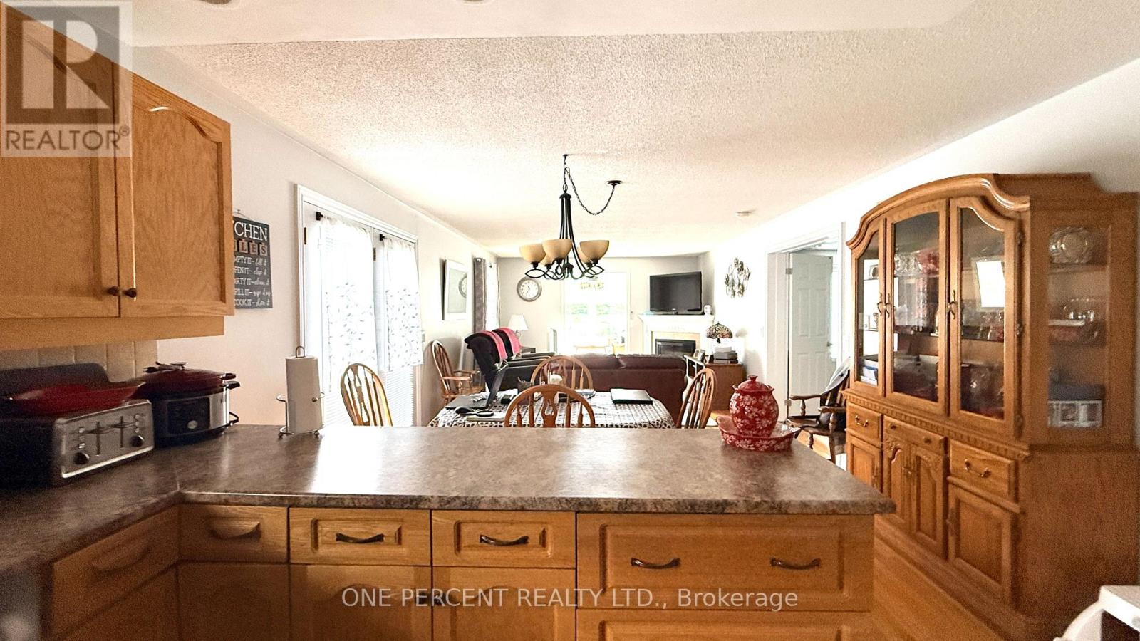 25 KENTUCKY AVENUE - 7