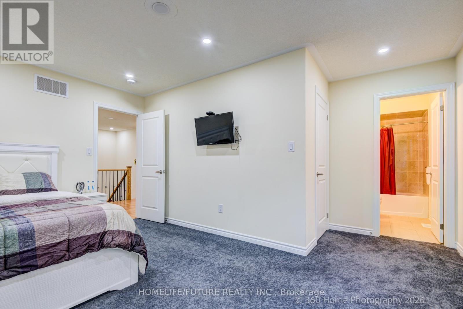 42 SAMUEL CRESCENT - 24