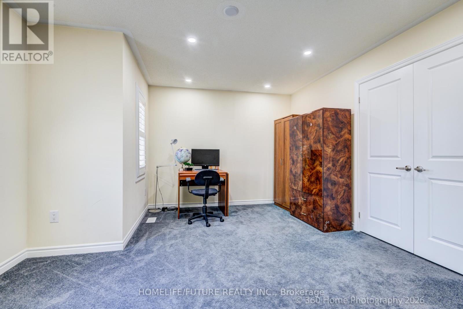 42 SAMUEL CRESCENT - 26