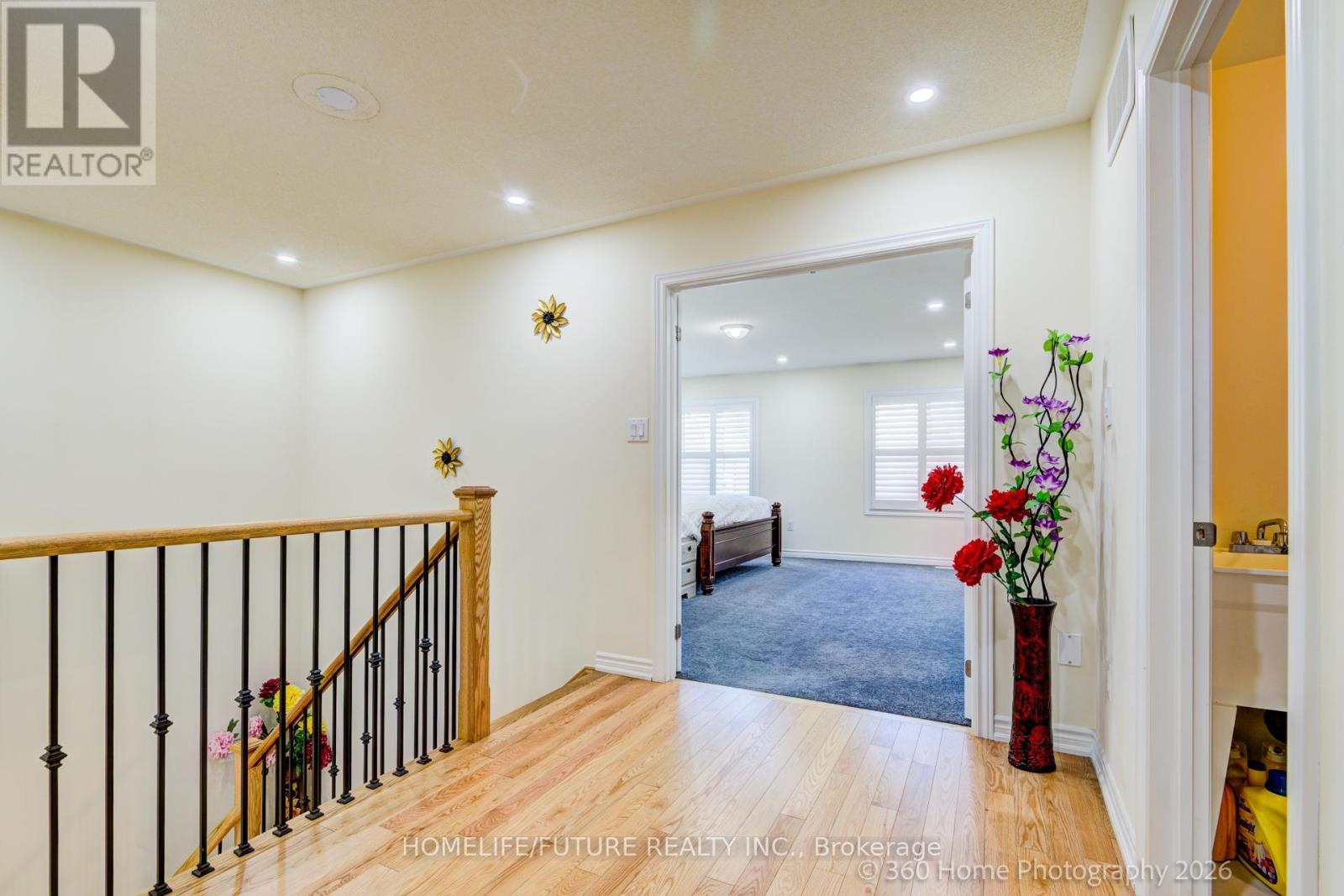 42 SAMUEL CRESCENT - 28