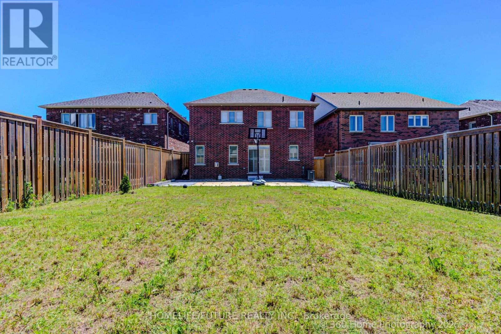 42 SAMUEL CRESCENT - 4