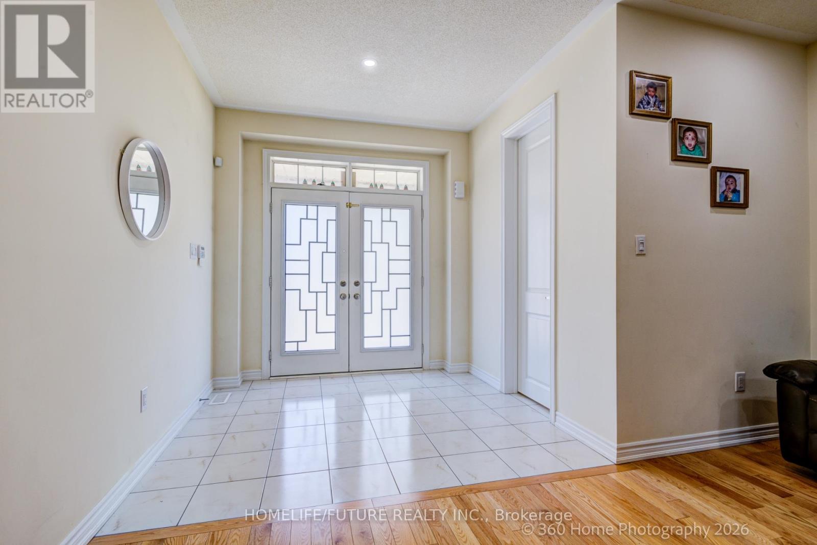 42 SAMUEL CRESCENT - 6