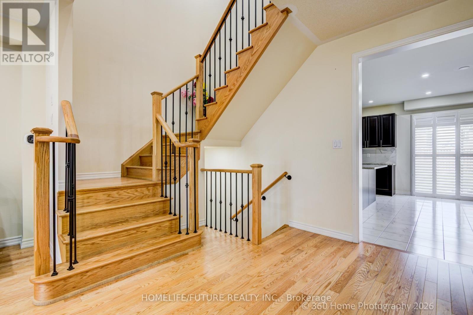 42 SAMUEL CRESCENT - 9