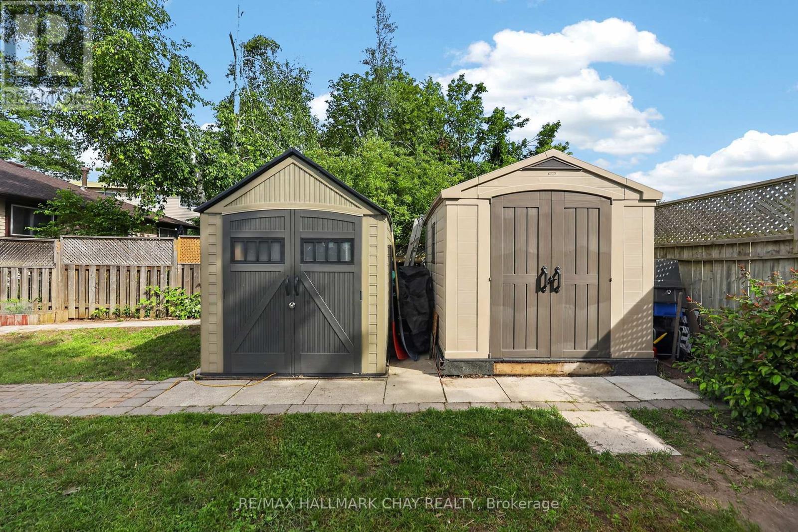 243 LETITIA STREET - 11