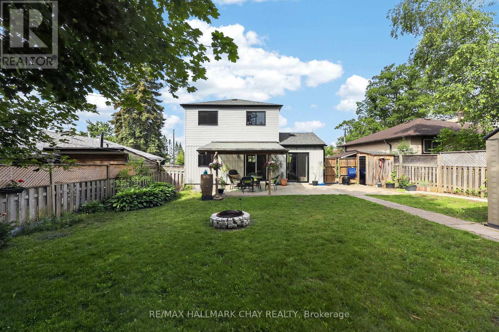 243 LETITIA STREET - 12