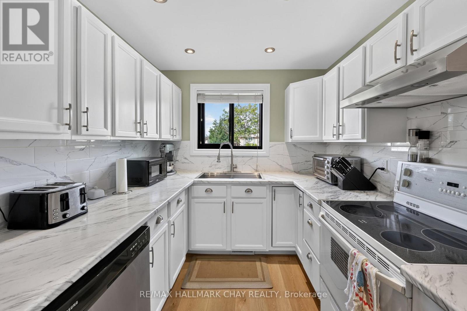 243 LETITIA STREET - 19