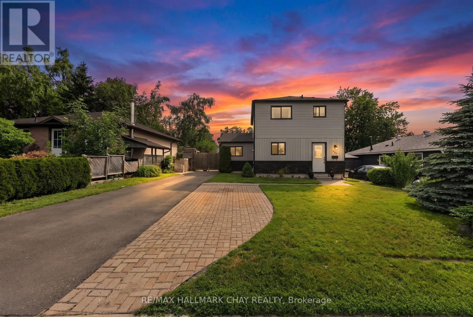 243 LETITIA STREET - 2