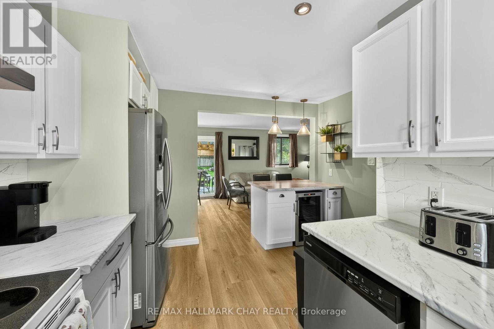 243 LETITIA STREET - 21