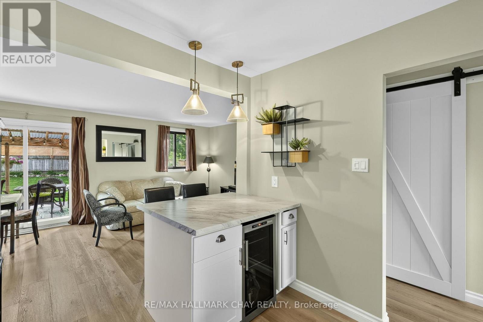 243 LETITIA STREET - 24