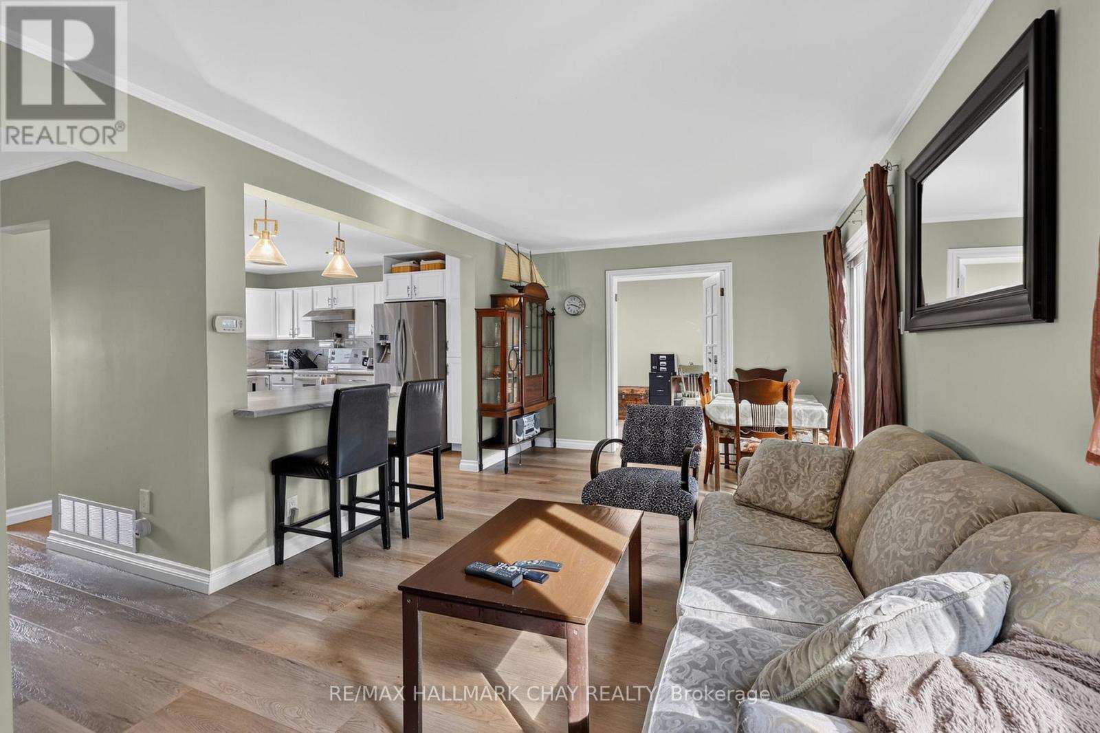 243 LETITIA STREET - 27